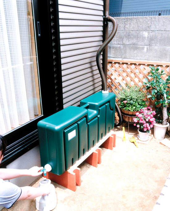 雨水貯水タンクで、自宅でできる簡単エコ♪